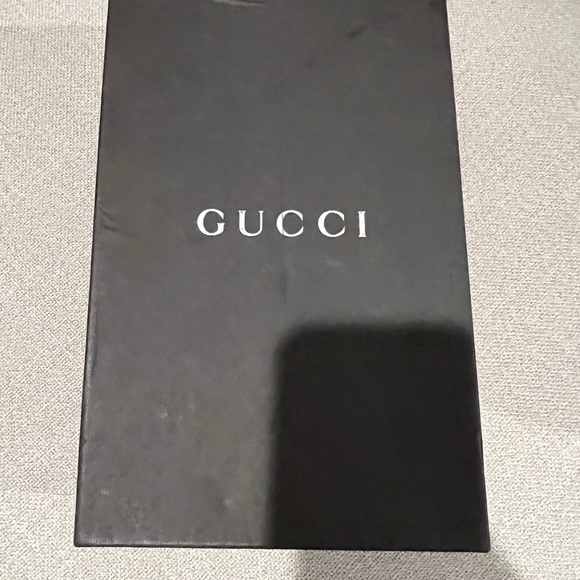 GUCCI Vintage G Square toe pump. 
Worn for 1/2 hour only! - Picture 7 of 8